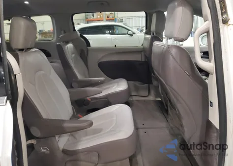 2017 Chrysler Pacifica Touring L из США, поврежденный, VIN 2C4RC1BG5HR621914